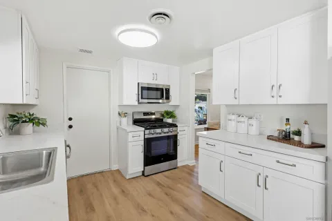 $1,295,000 | 7422 Conestoga Way, San Diego, CA 92120