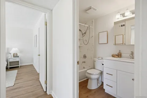 $1,295,000 | 7422 Conestoga Way, San Diego, CA 92120