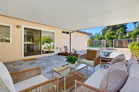 $1,295,000 | 7422 Conestoga Way, San Diego, CA 92120