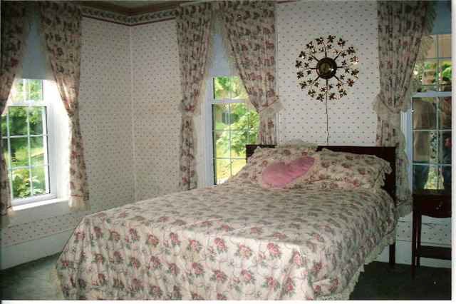 402 Main Street Bruceville, IN 47516 - Photo 4 of 9