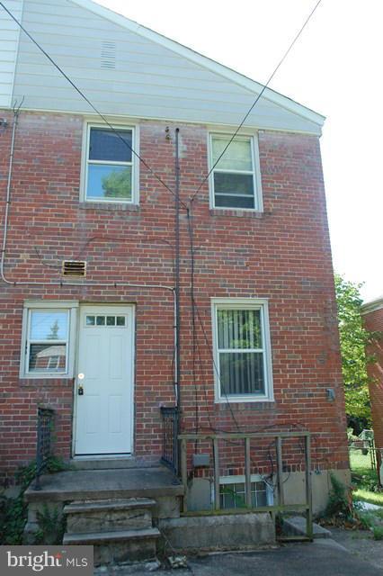 4530 Mountview Road Baltimore, MD 21229 - Photo 4 of 13 Exterior (Rear)