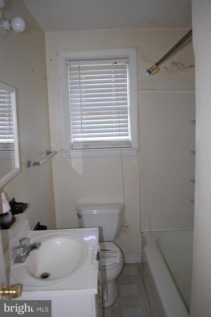 4530 Mountview Road Baltimore, MD 21229 - Photo 9 of 13 Bath