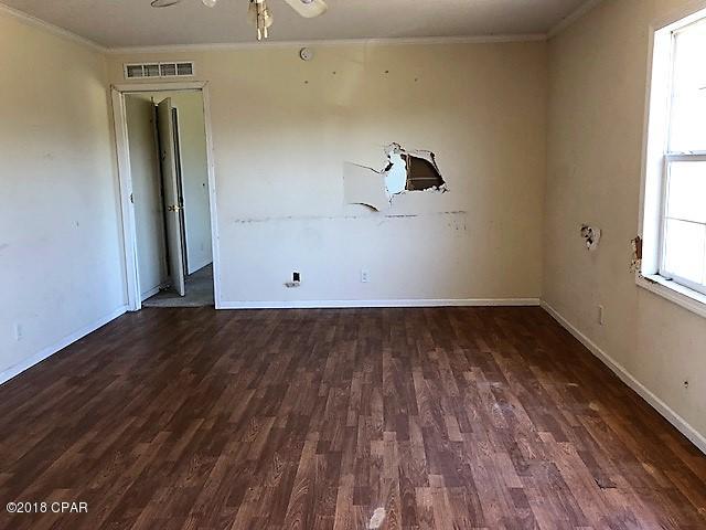 811 Cornwell Road Alford, FL 32420 - Photo 3 of 16