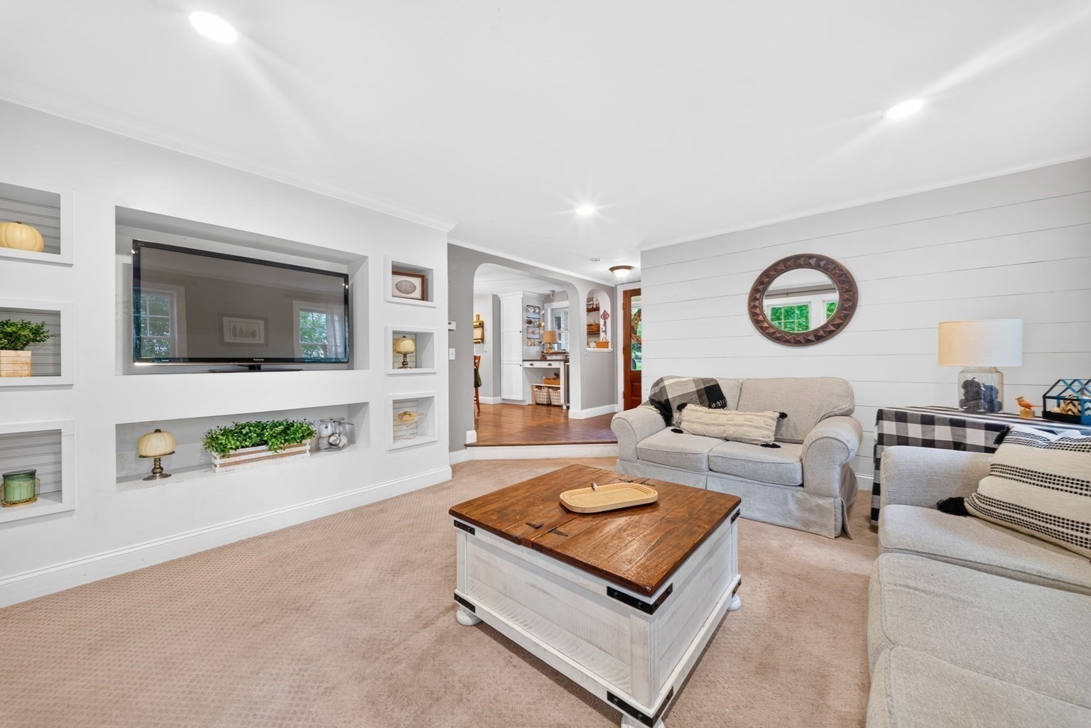118 Pine Ridge Road Reading, MA 01867 - Photo 13 of 42 Gallery Image 13