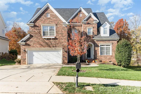 $649,900 | 3308 Grandeur Road, Charlotte, NC 28269