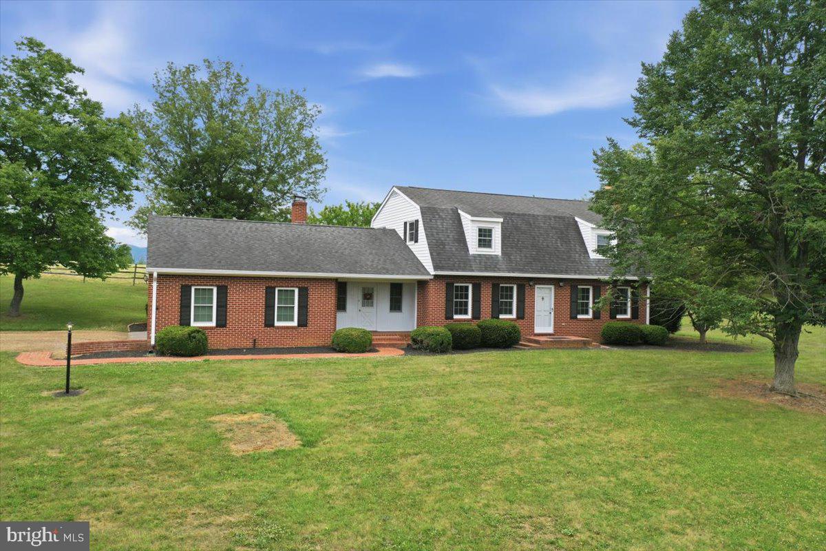 2447 Headquarters Road Edinburg, VA 22824 - Photo 3 of 58