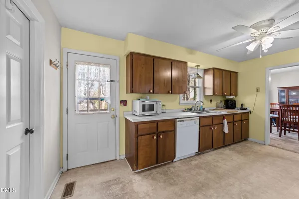 $334,900 | 1900 Cedar Court, Clayton, NC 27520