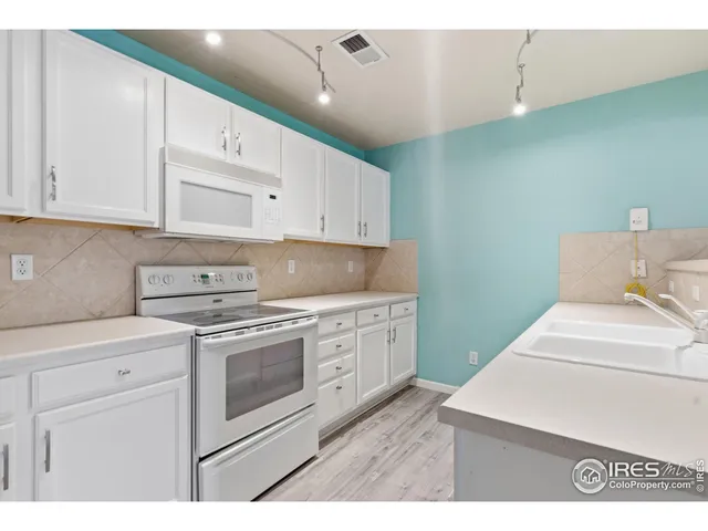 $421,000 | 1404 Whitehall Drive, Unit C, Longmont, CO 80504