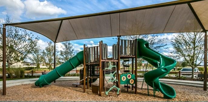 1604 Hubbell Road Wesley Chapel, FL 33543 - Photo 3 of 44