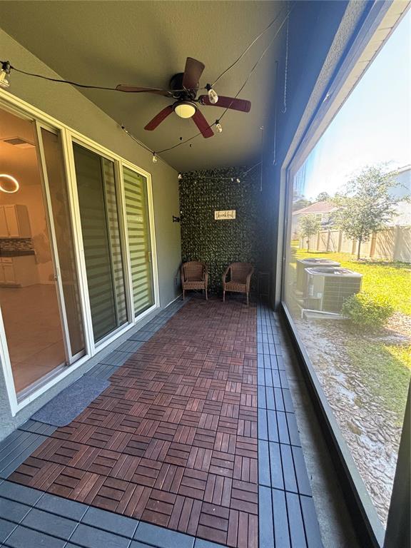 1604 Hubbell Road Wesley Chapel, FL 33543 - Photo 7 of 44