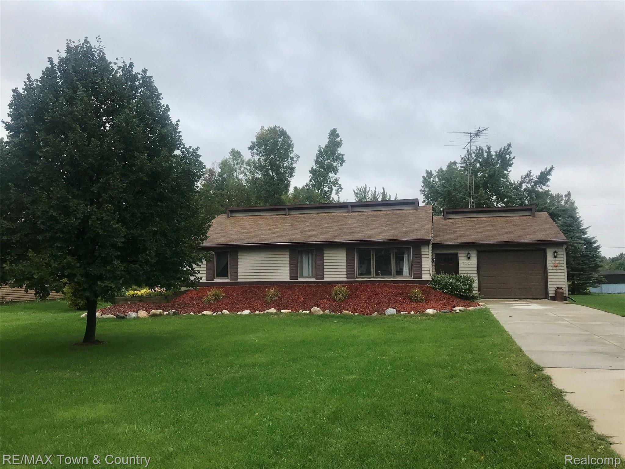 7080 Calkins Road Flint, MI 48532 - Photo 1 of 22 IMG-1968.jpg