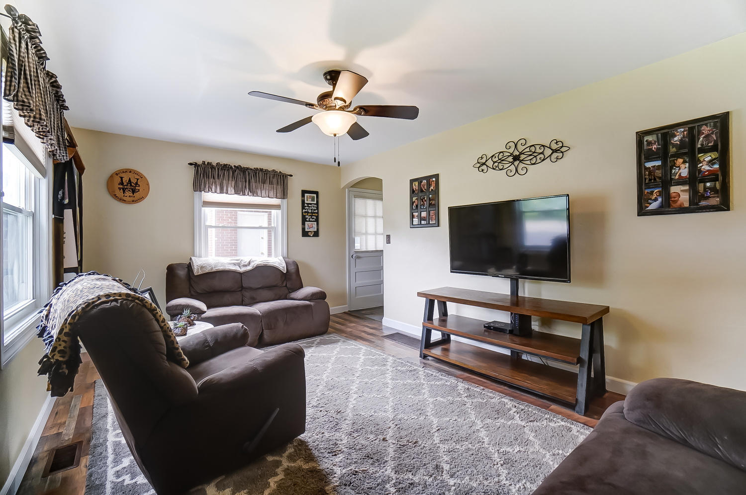 3965 New Carlisle Springfield, OH 45504 - Photo 7 of 40