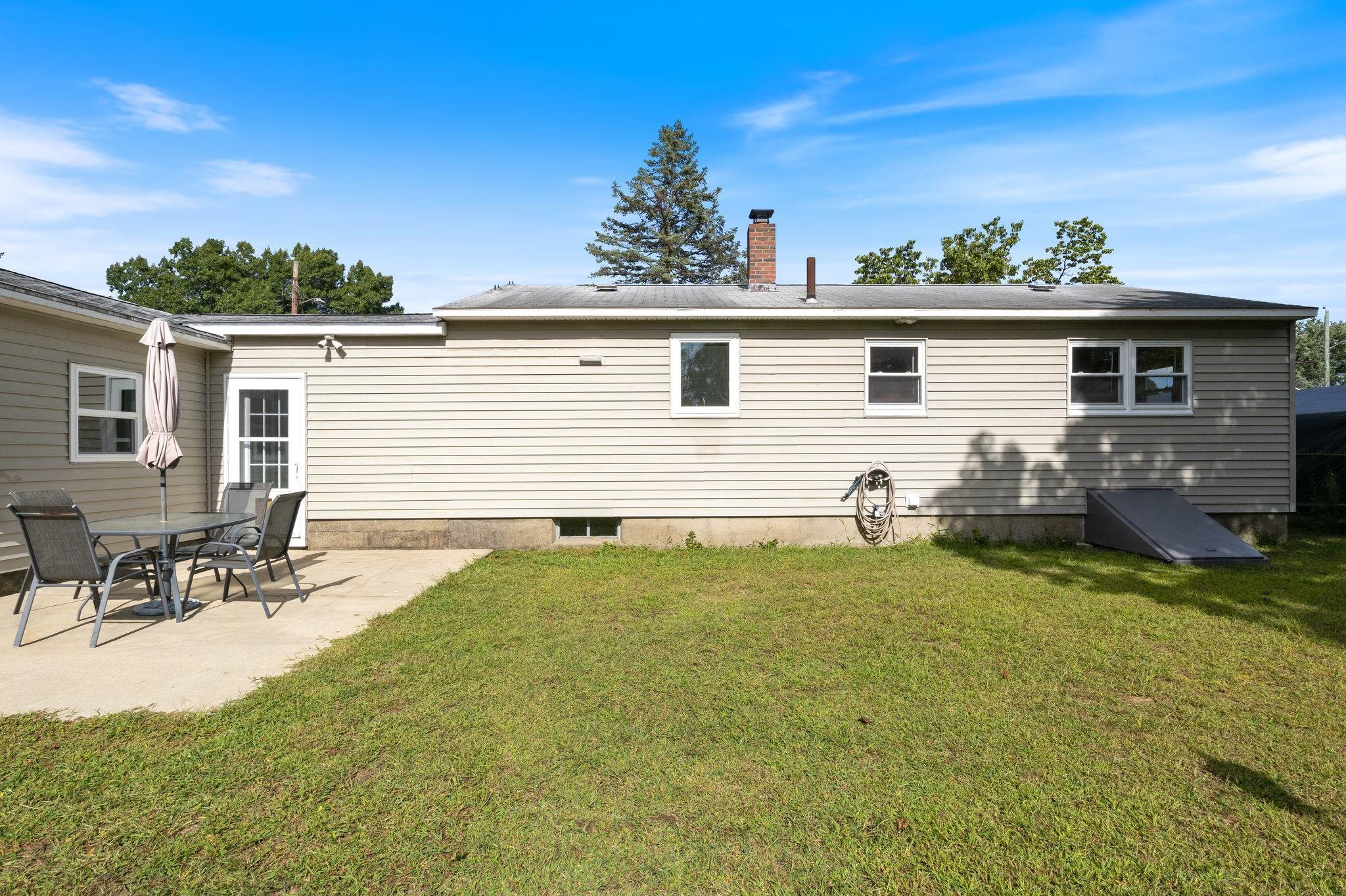 27 Ritter Street Nashua, NH 03060 - Photo 29 of 34 Gallery Image 29