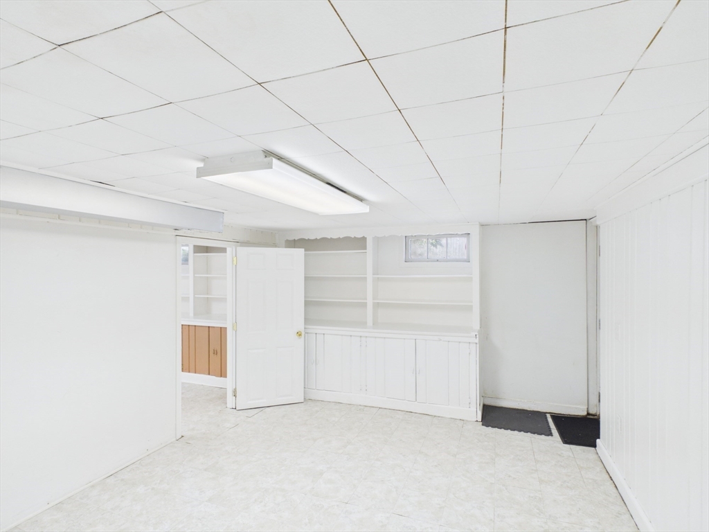41 Essex Road Sharon, MA 02067 - Photo 32 of 42
