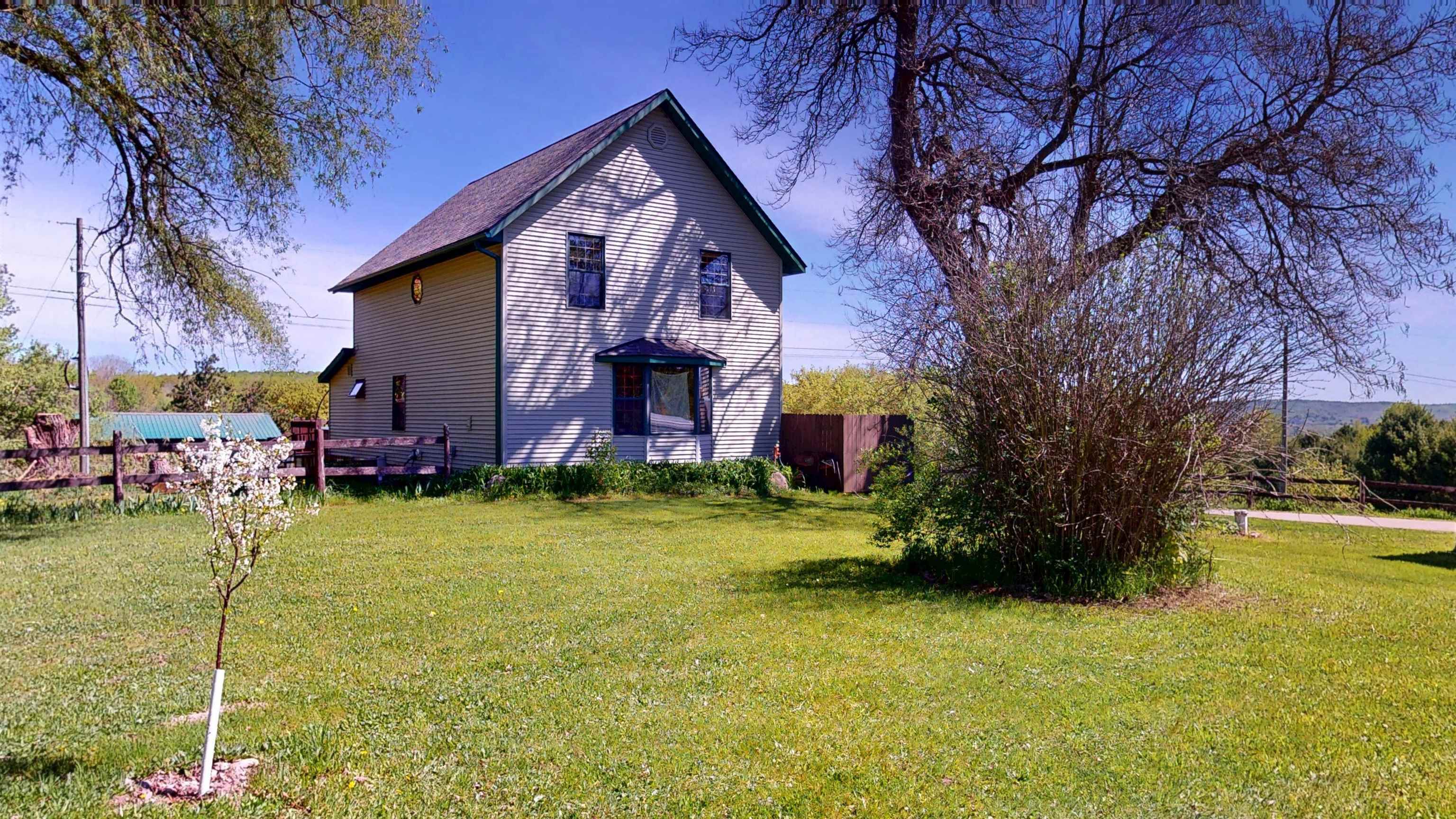 8807 Rogers Road East Jordan, MI 49727 - Photo 4 of 64