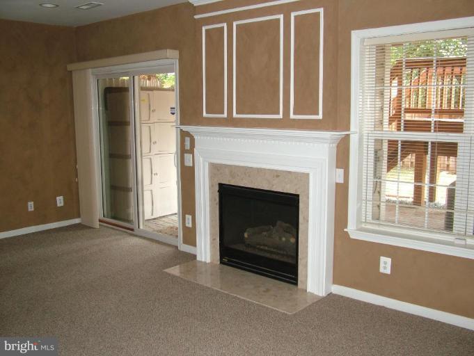 45692 Waterloo Station Square Sterling, VA 20166 - Photo 7 of 8 Family Room