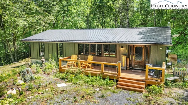 $415,000 | 21 Jay Vance Lane, Newland, NC 28657