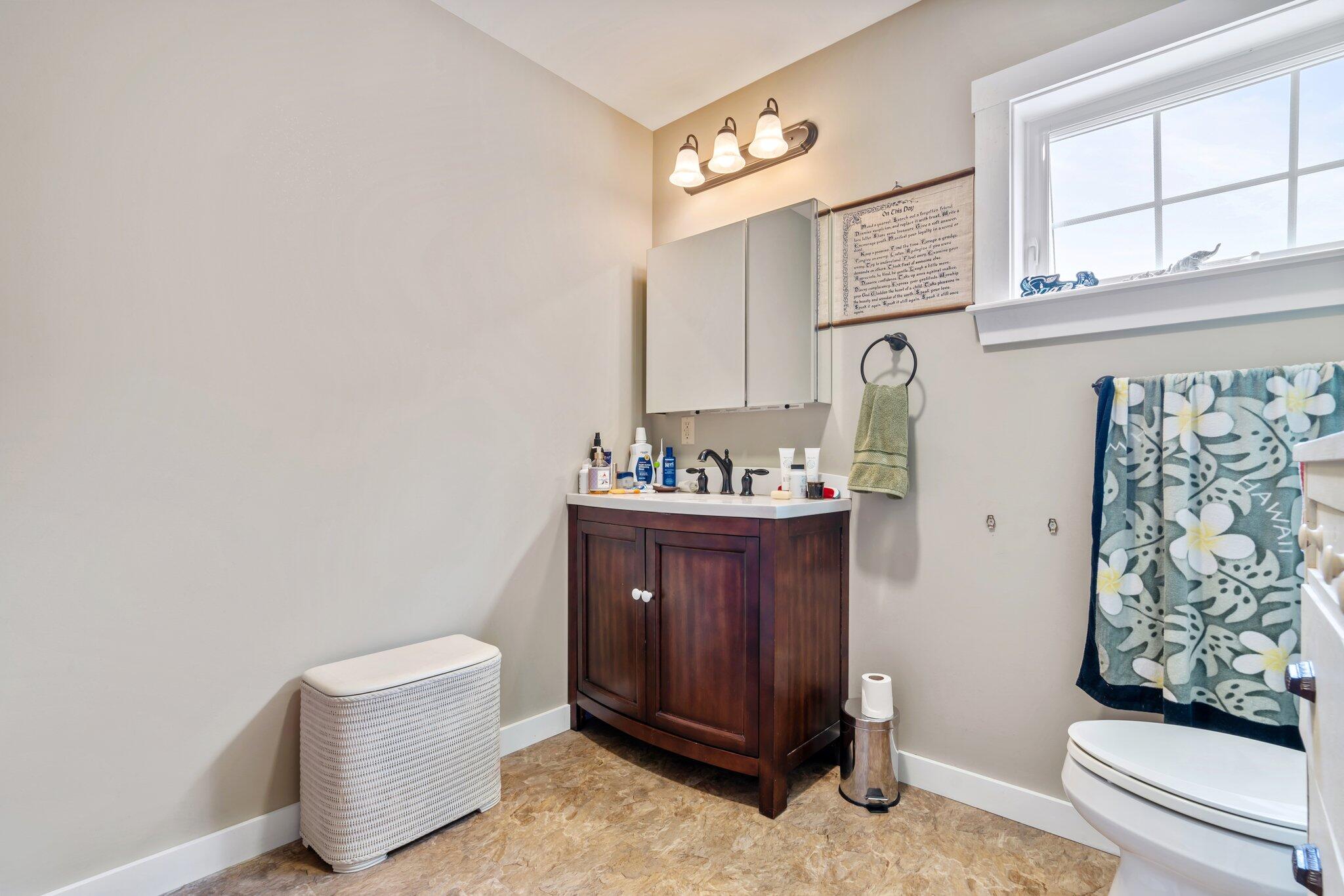 434 Kelley Road Pittston, ME 04345 - Photo 86 of 110 Full Bathroom - Accessory Apartment