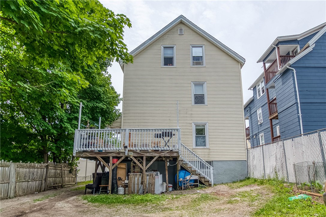 32 Vine Street Woonsocket, RI 02895 - Photo 7 of 34