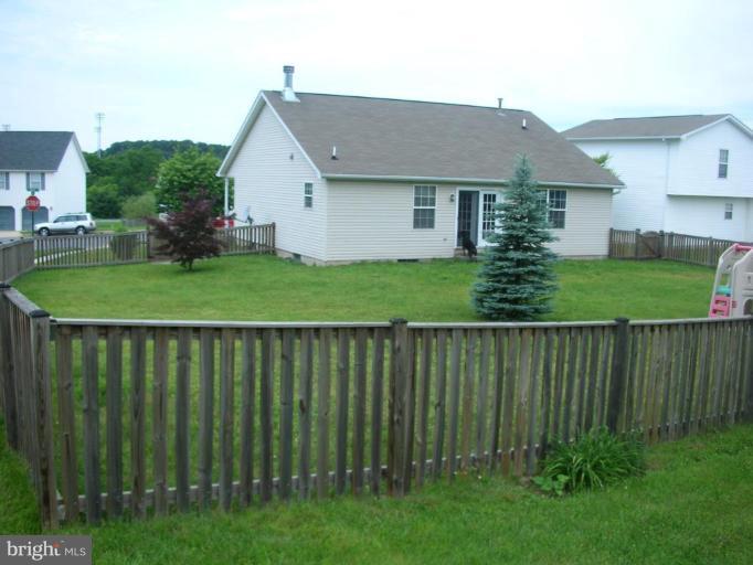 Exterior (Rear)