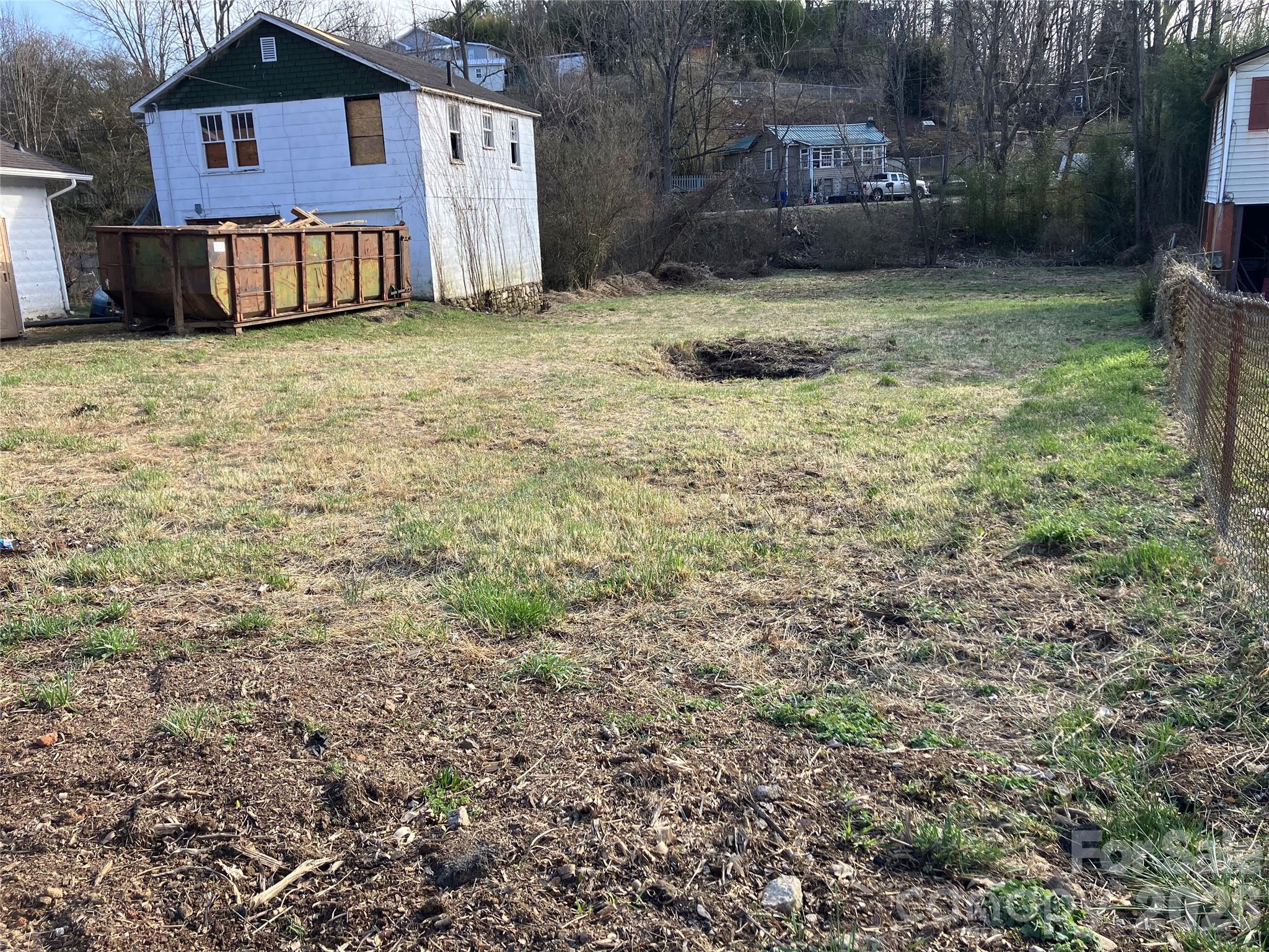 Tbd Valley Street Canton, NC 28716 - Photo 3 of 7 a backyard of a house