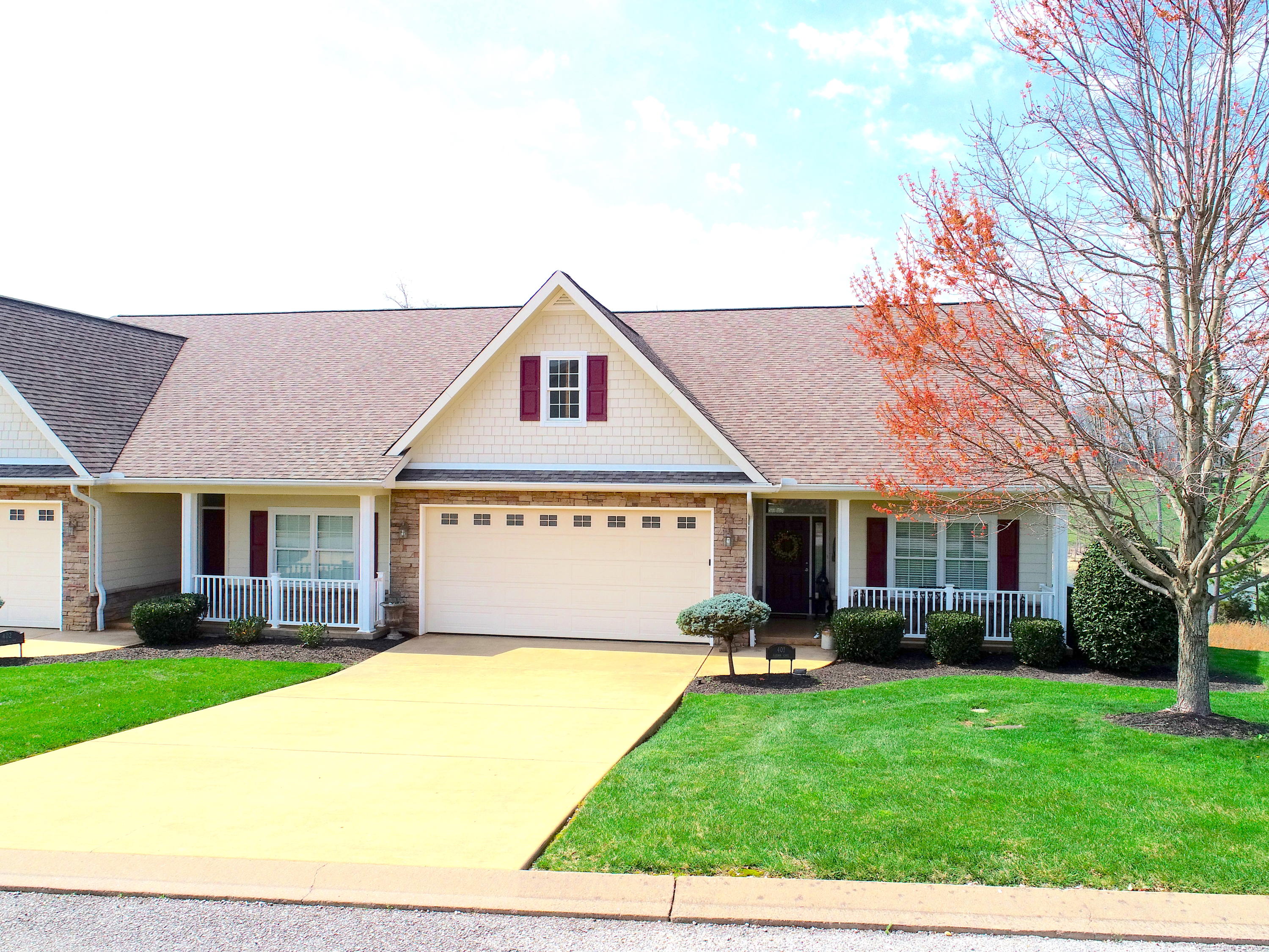 401 Harbor Cove Rutledge, TN 37861 - Photo 2 of 26 4 4