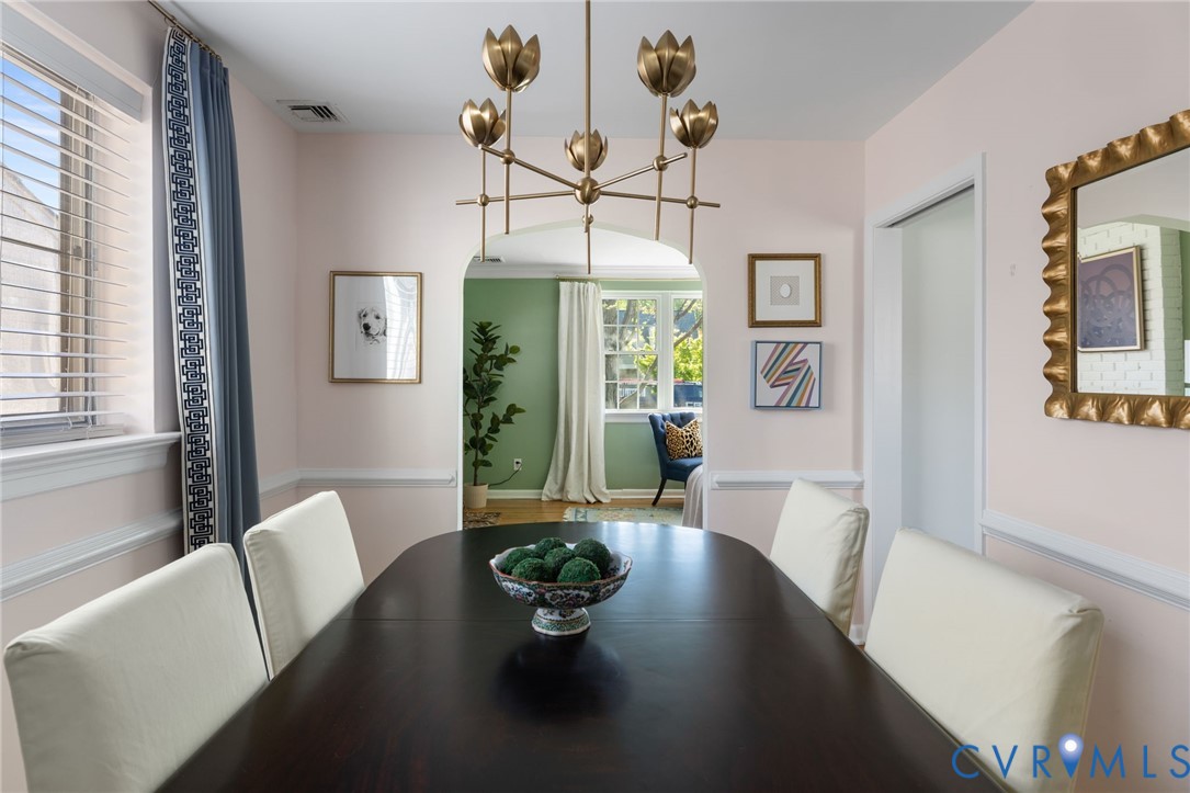 336 Lexington Road Richmond, VA 23226 - Photo 8 of 20 a living room with furniture and a wooden floor