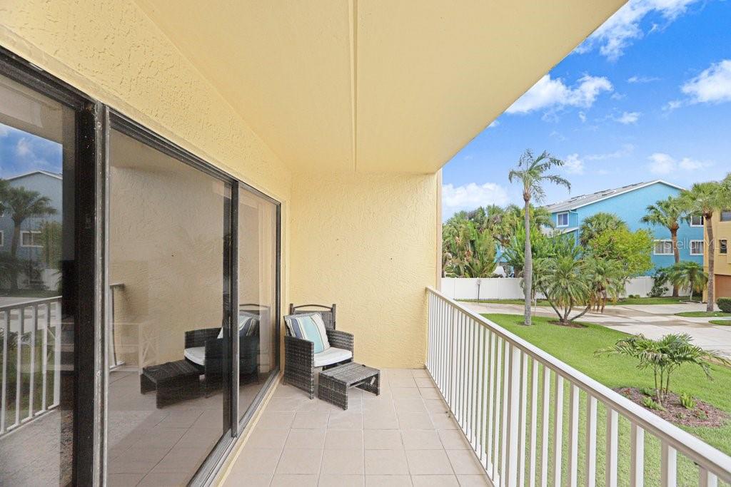 314 Windrush Boulevard, Unit 12 Indian Rocks Beach, FL 33785 - Photo 10 of 39