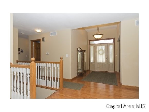 513 Heathrow Lane Rochester, IL 62563 - Photo 6 of 18