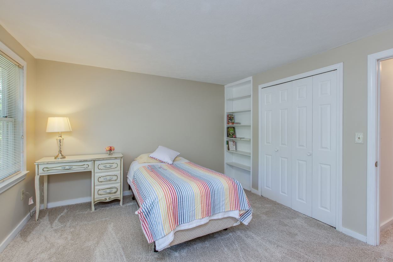 30 Wright Road Derry, NH 03038 - Photo 22 of 29