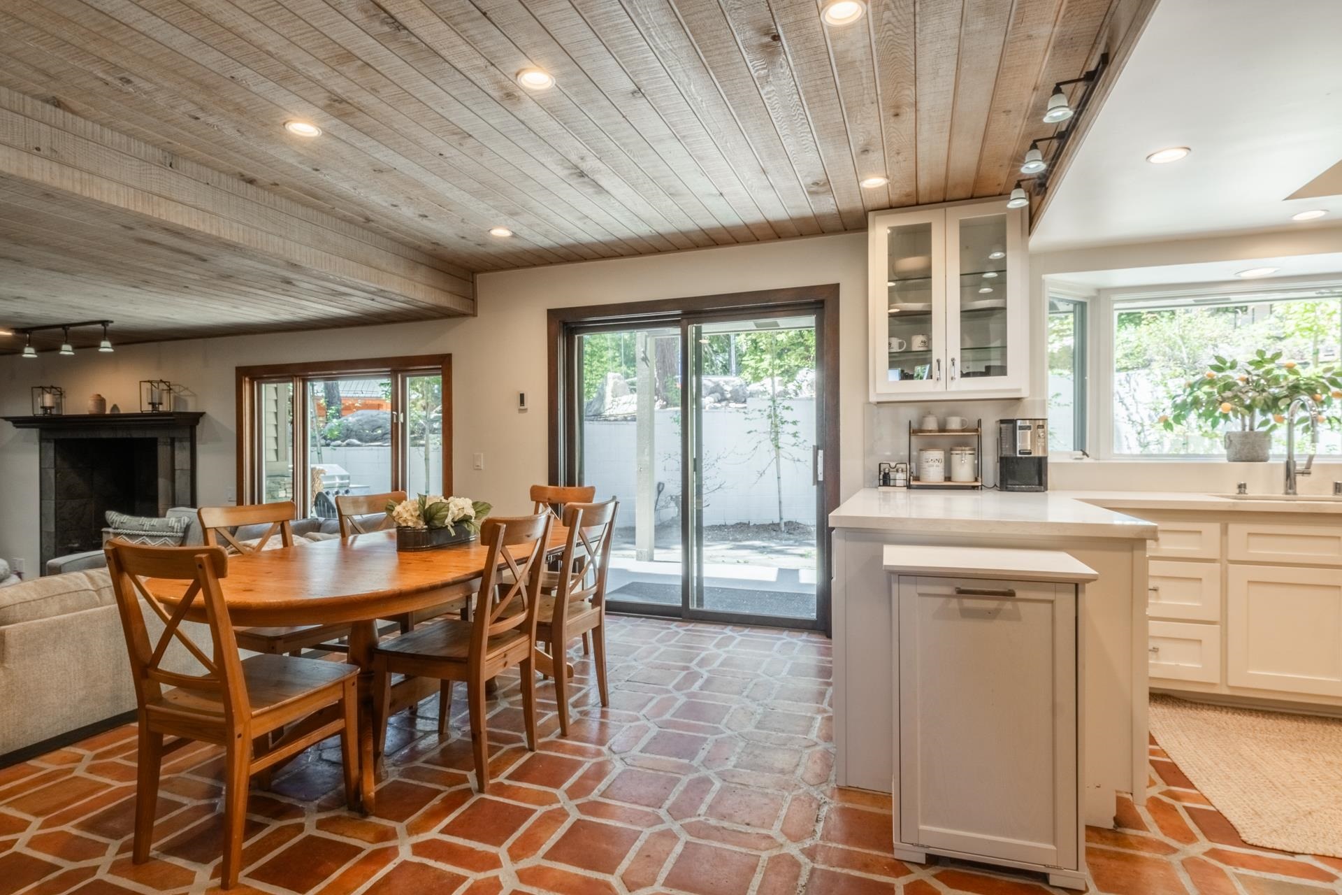 274 Silver Tip Lane Mammoth Lakes, CA 93546 - Photo 13 of 52 a dining room with furniture and window