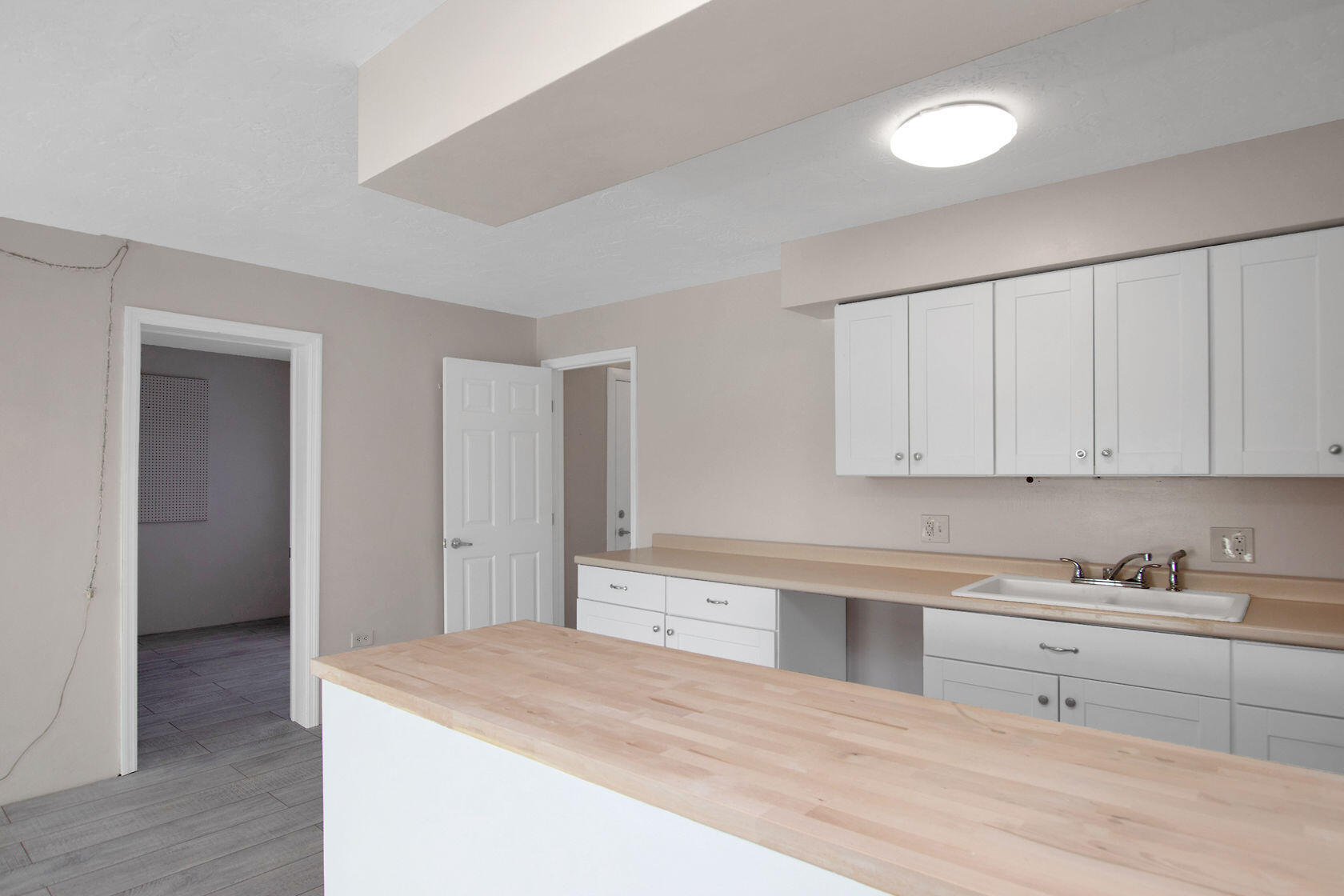 61 Sombrero Beach Road Marathon, FL 33050 - Photo 23 of 49 Kitchen
