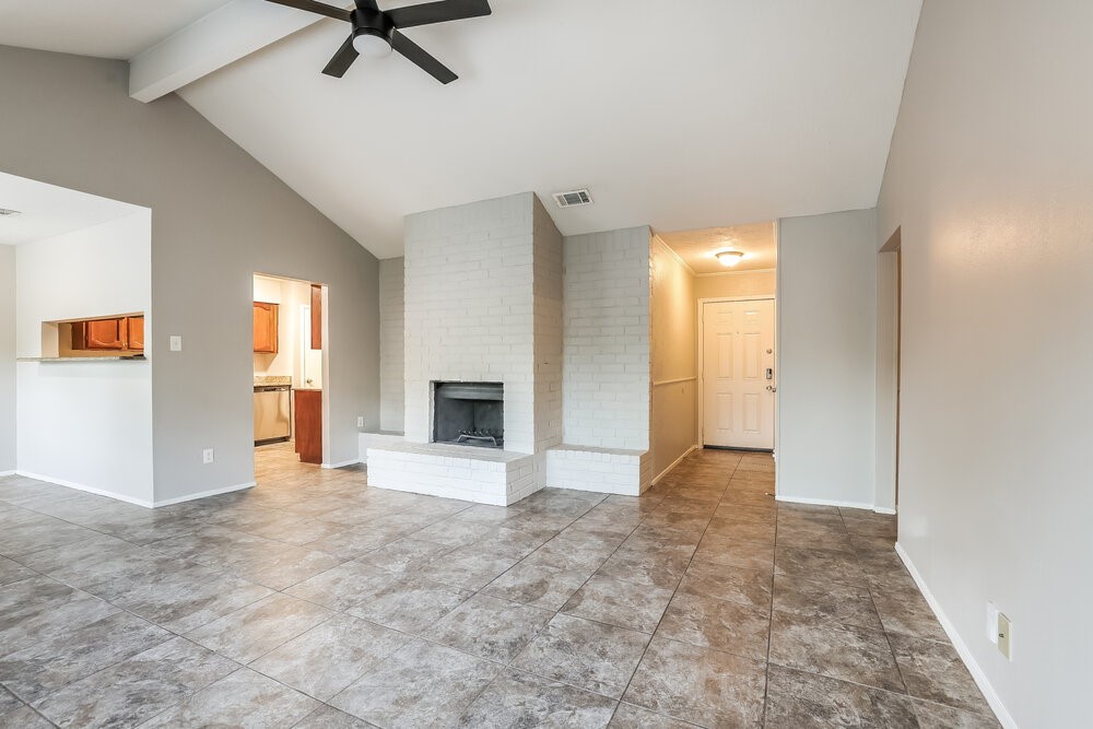 22415 Millgate Drive Spring, TX 77373 - Photo 7 of 16 Gallery Image 7