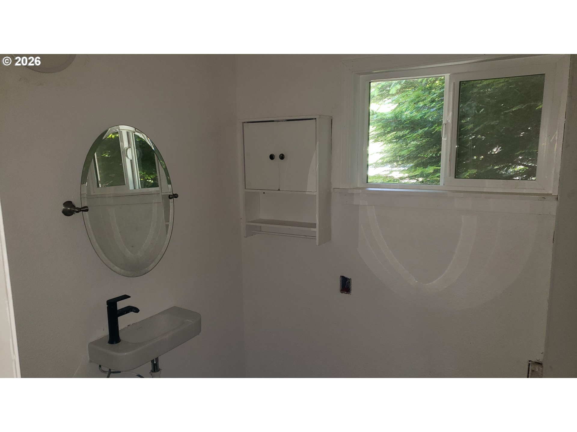 95665 Jerry's Flat Road Gold Beach, OR 97444 - Photo 14 of 39 Bathroom
