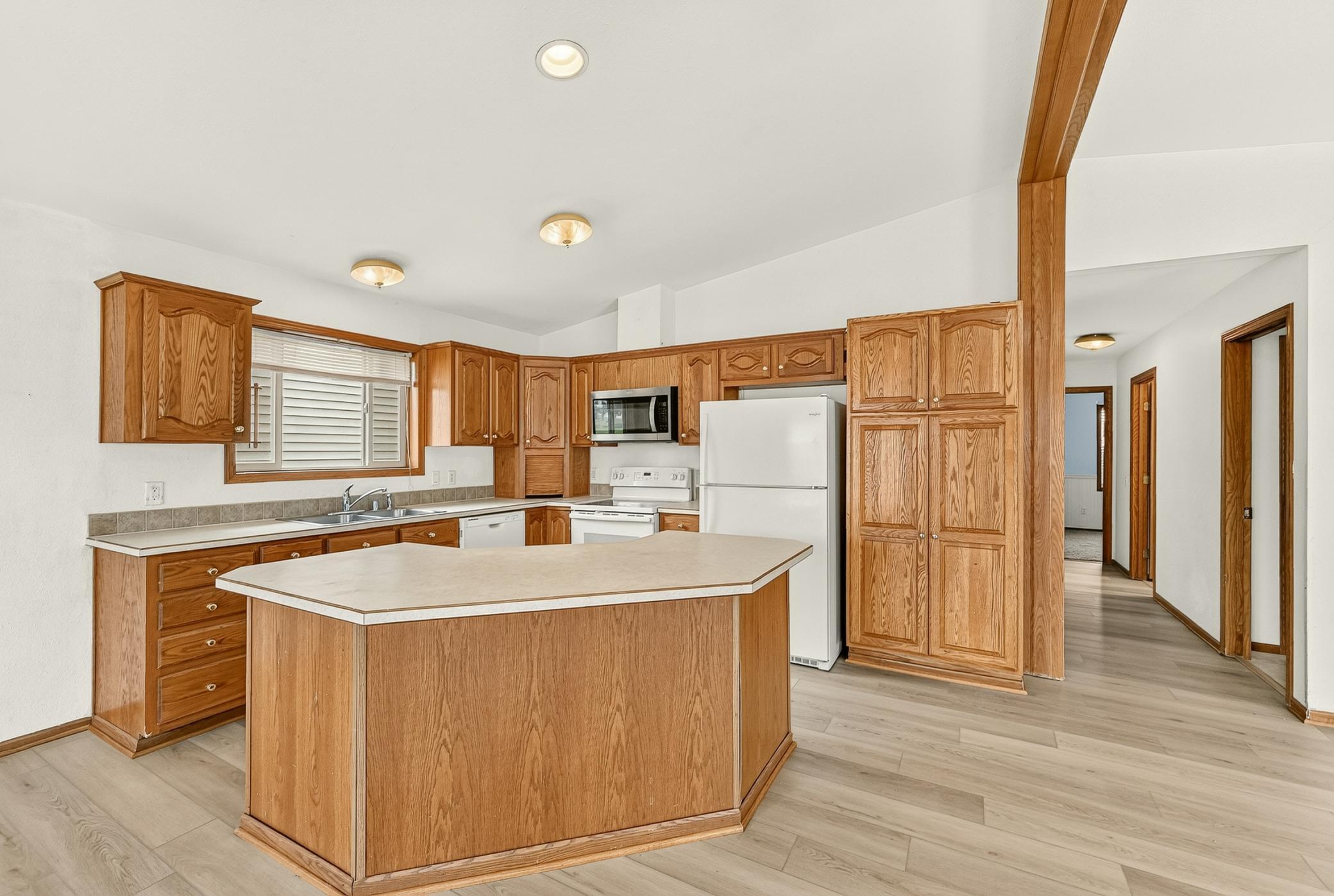 2113 3rd Avenue Southeast Rochester, MN 55904 - Photo 9 of 29 Gallery Image 9