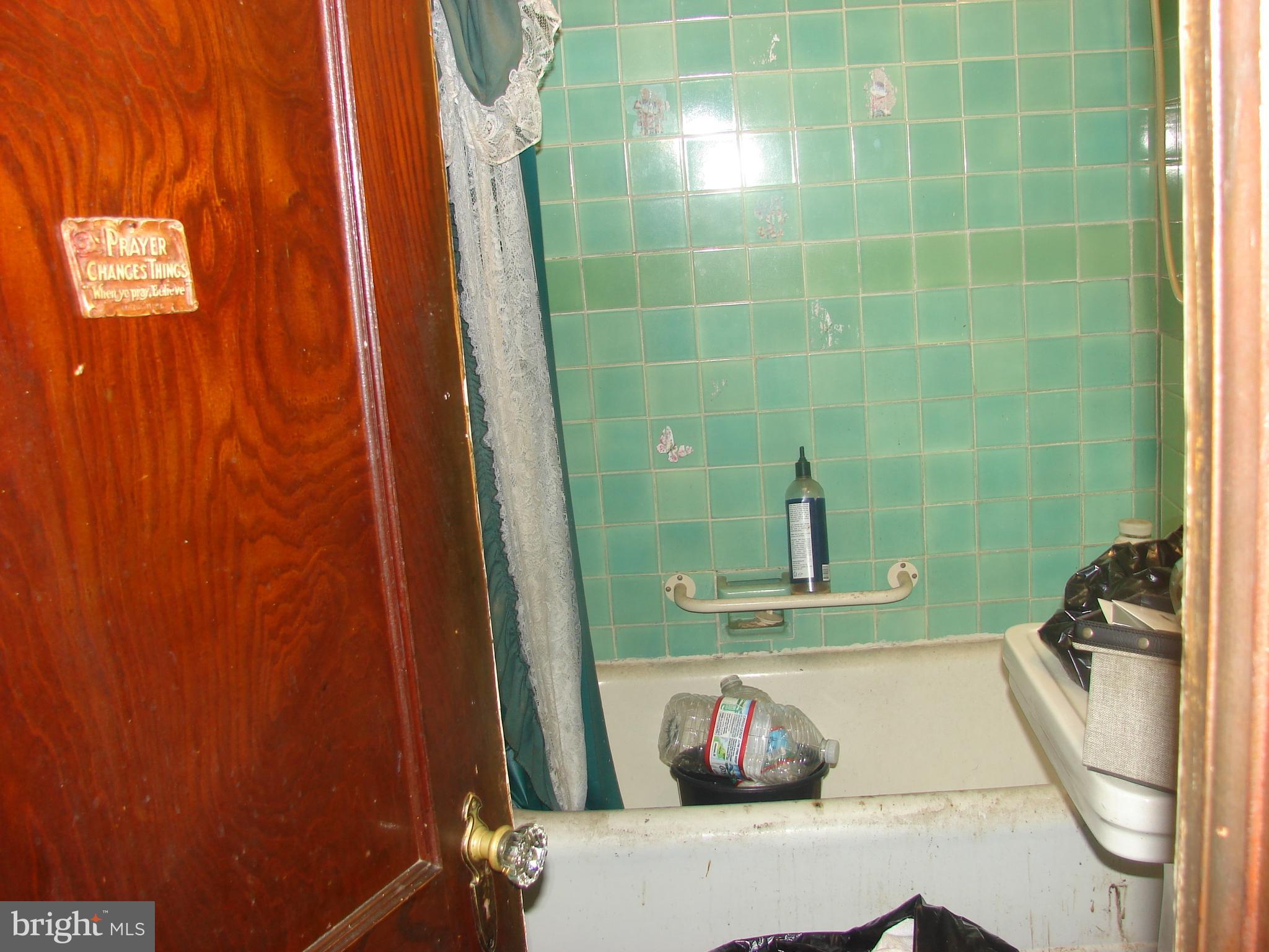 415 Farragut Street Northwest Washington, DC 20011 - Photo 16 of 27 a bathroom with a sink