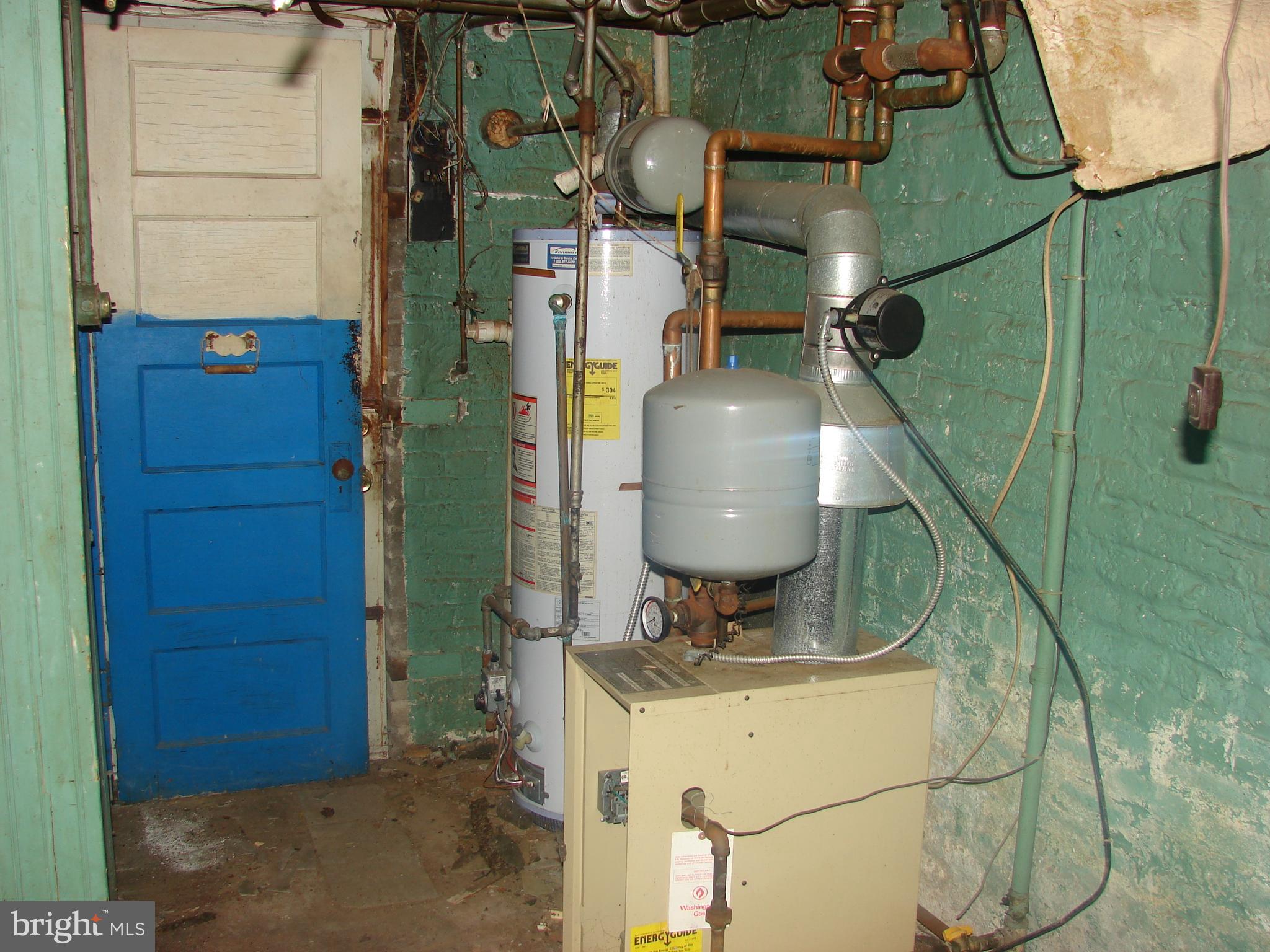 415 Farragut Street Northwest Washington, DC 20011 - Photo 26 of 27