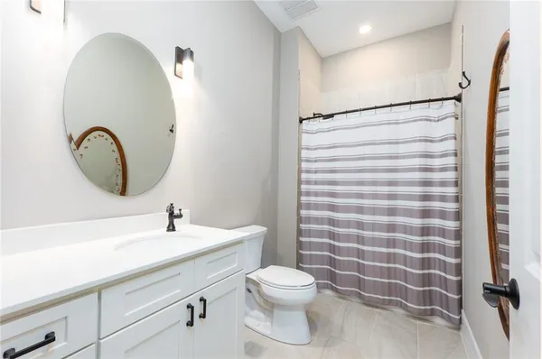$699,900 | 116 West Main Street, Unit 2A, Blue Ridge, GA 30513