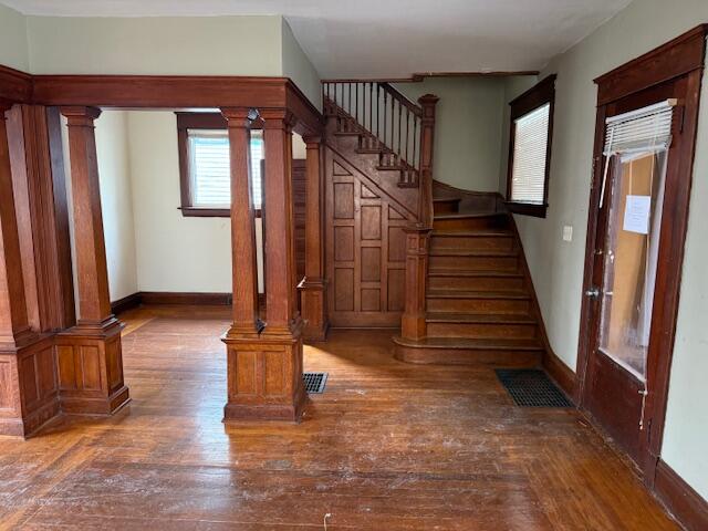 1519 Taylor Avenue Racine, WI 53403 - Photo 4 of 32 IMG_8138