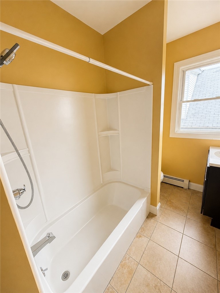 33 Messina Street Providence, RI 02908 - Photo 4 of 11