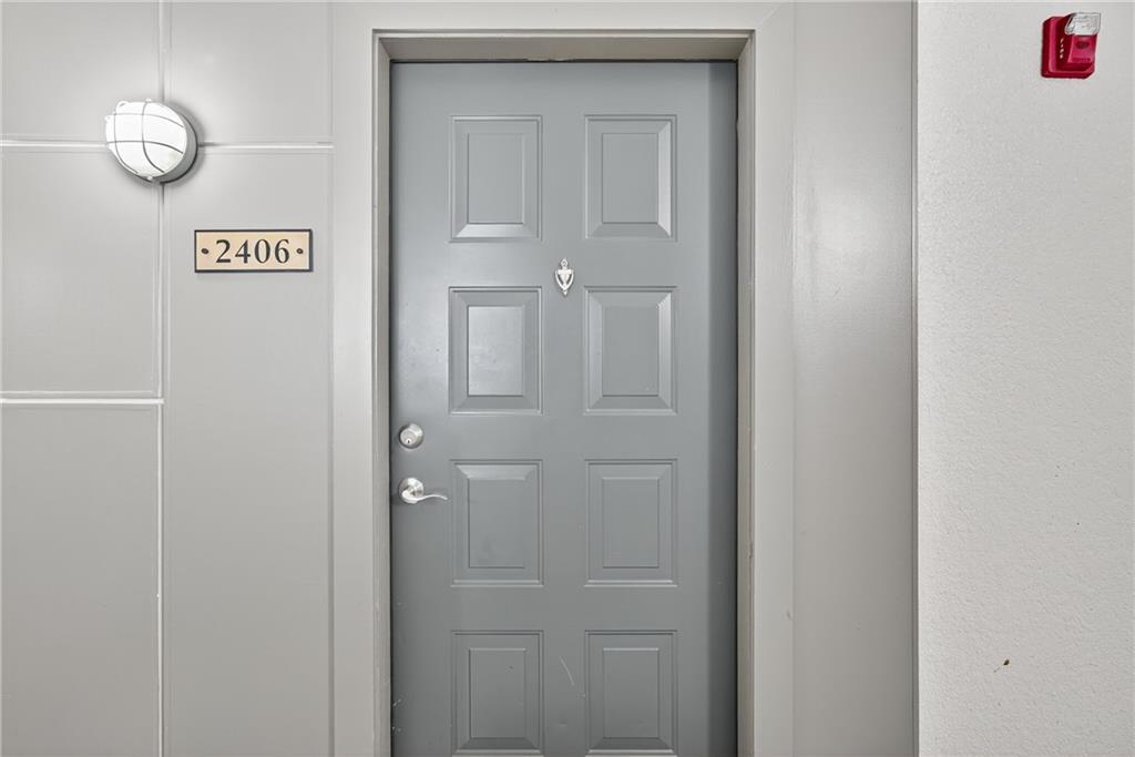 400 17th Street Northwest, Unit 2406 Atlanta, GA 30363 - Photo 10 of 16 a view of an entryway