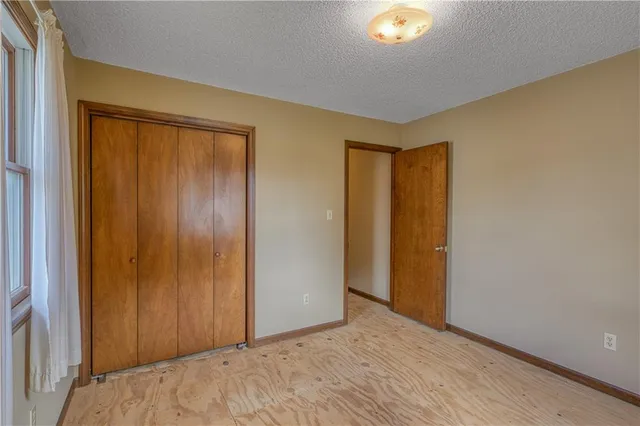 $135,000 | 1124 West 2nd Street, Pittsburg, KS 66762