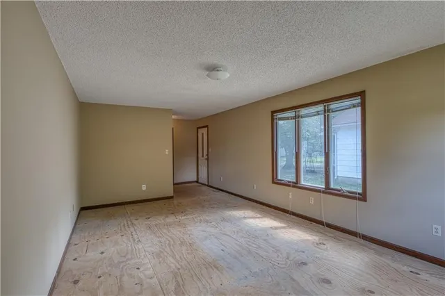 $135,000 | 1124 West 2nd Street, Pittsburg, KS 66762