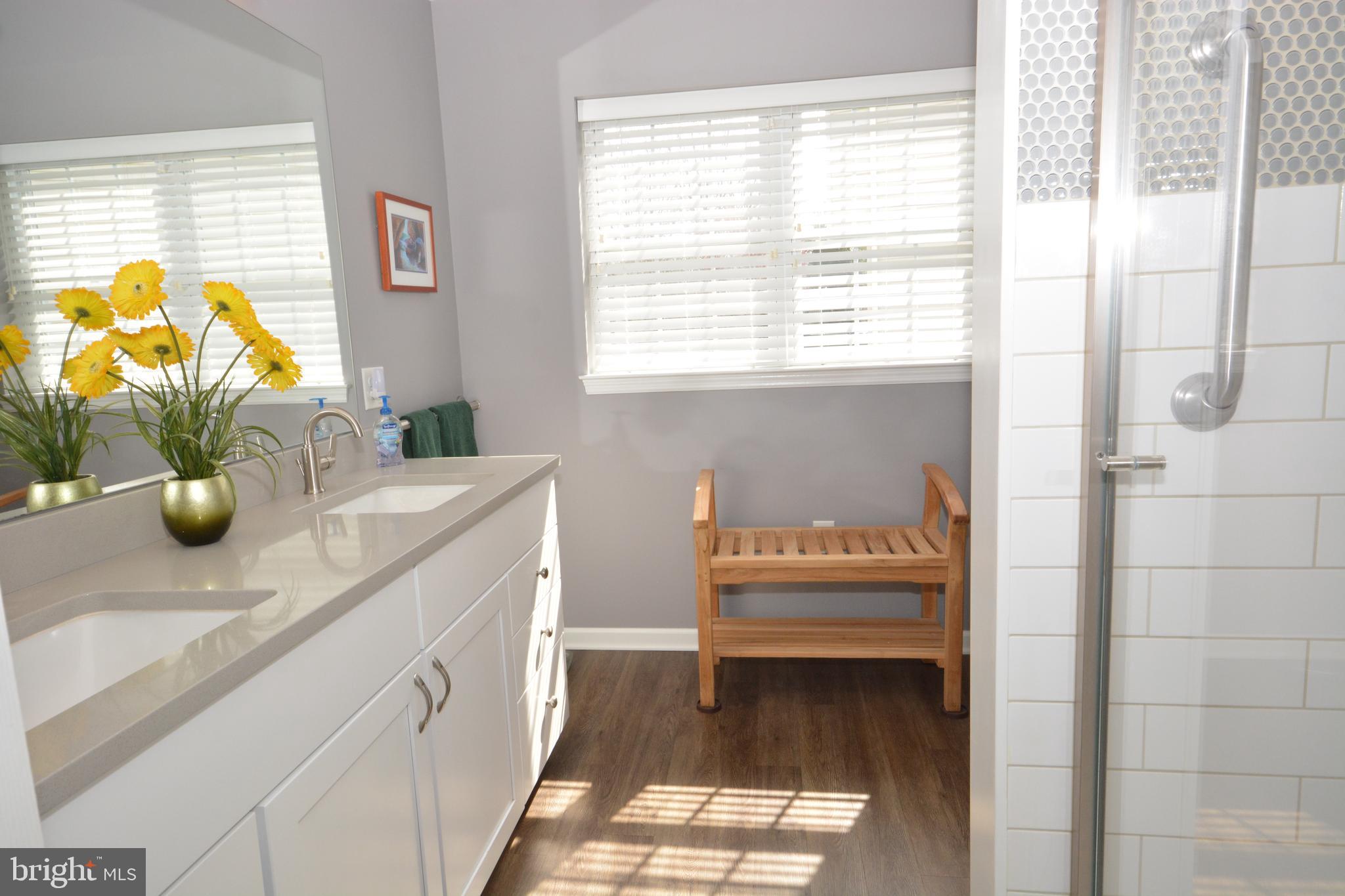 280 Cambridge Lane Lititz, PA 17543 - Photo 18 of 30 Primary Bathroom