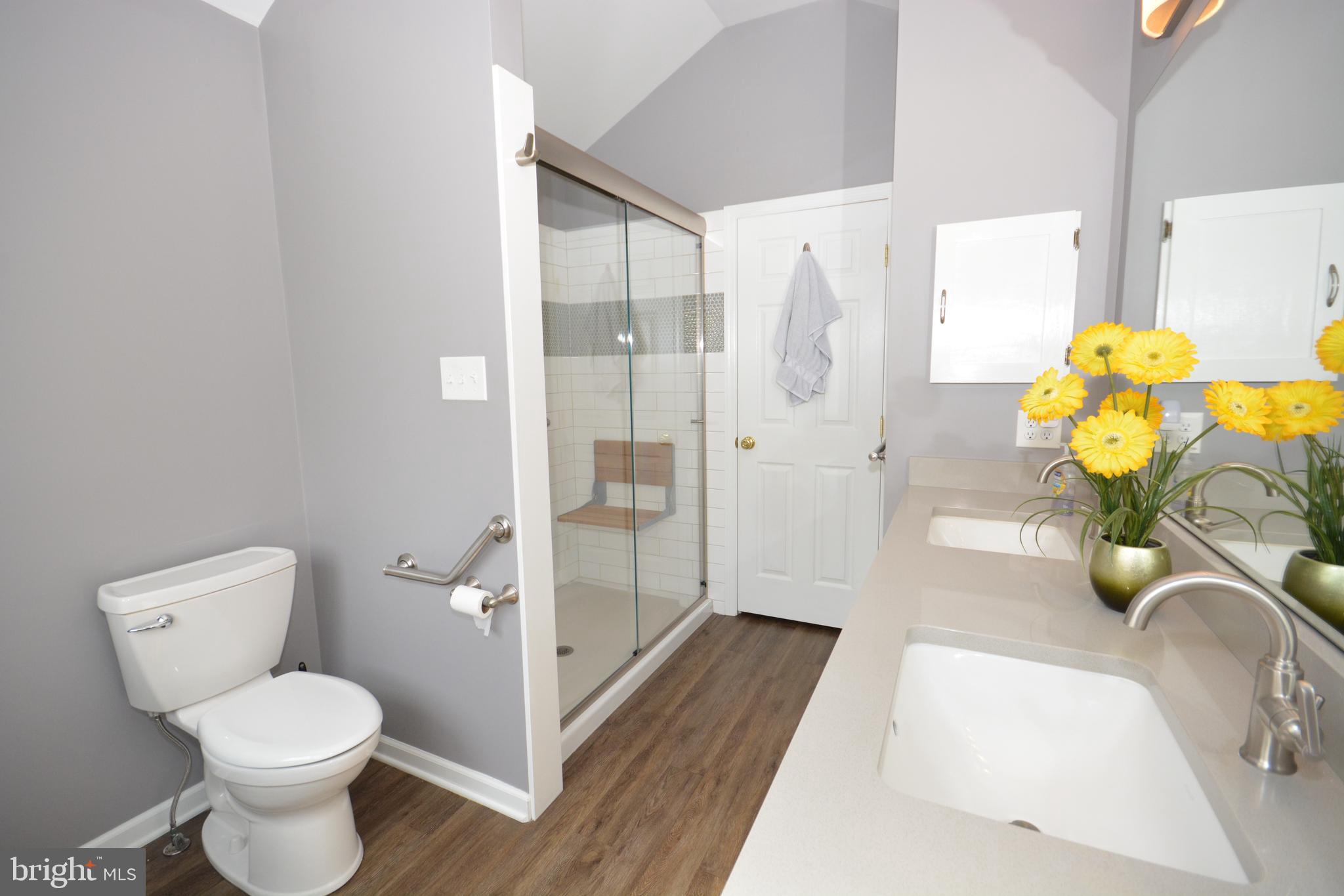 280 Cambridge Lane Lititz, PA 17543 - Photo 19 of 30 Primary Bathroom