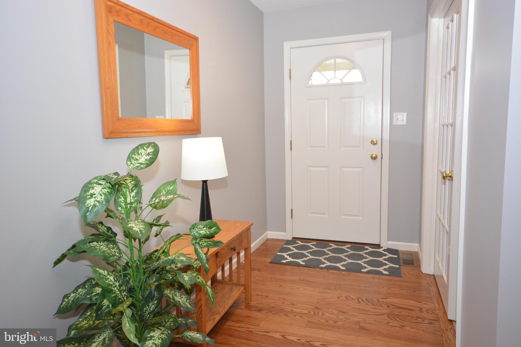 280 Cambridge Lane Lititz, PA 17543 - Photo 2 of 30 Foyer