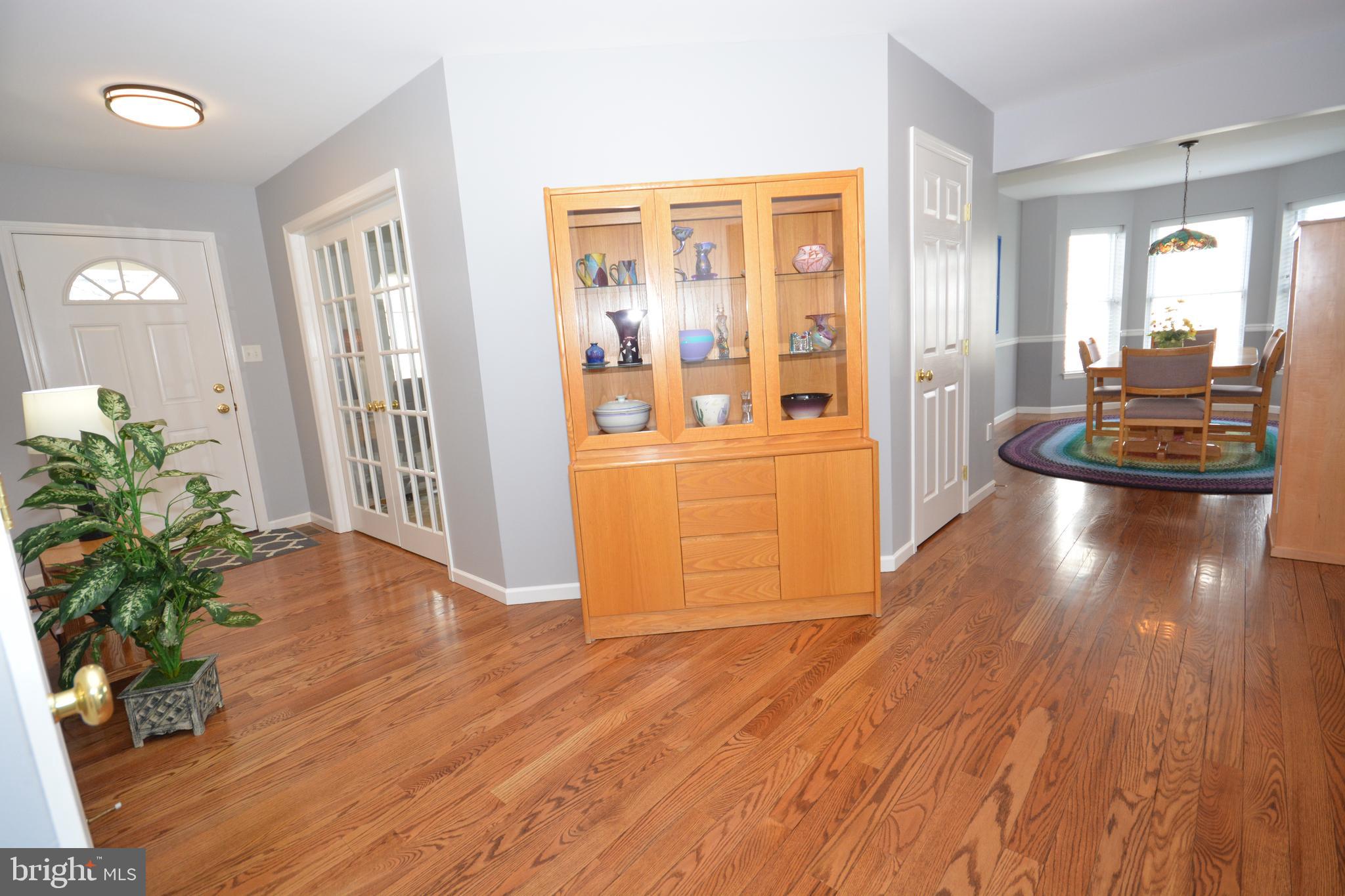280 Cambridge Lane Lititz, PA 17543 - Photo 24 of 30 Hallway w/Coat closet