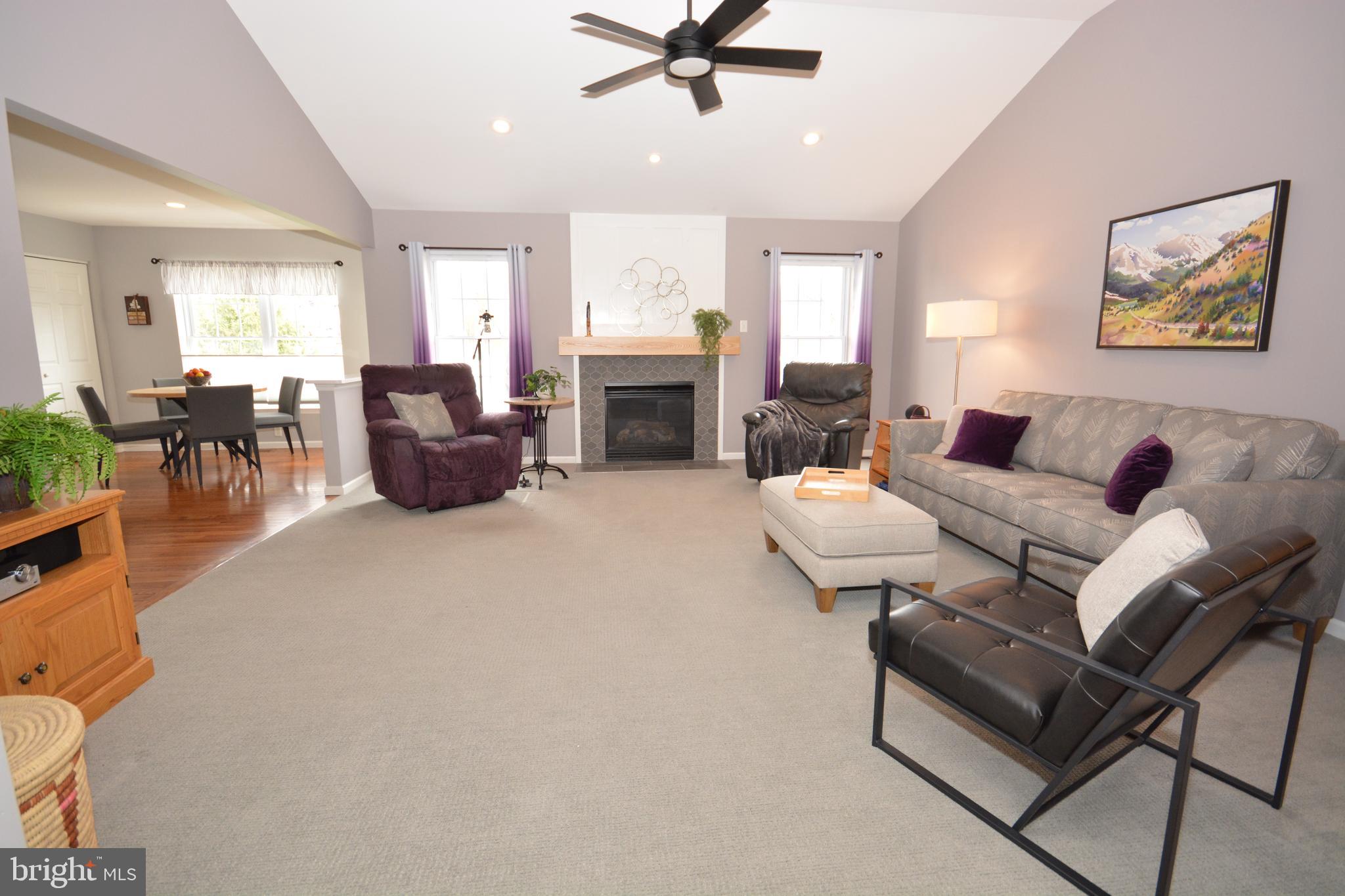 280 Cambridge Lane Lititz, PA 17543 - Photo 7 of 30 Great Room w/fireplace
