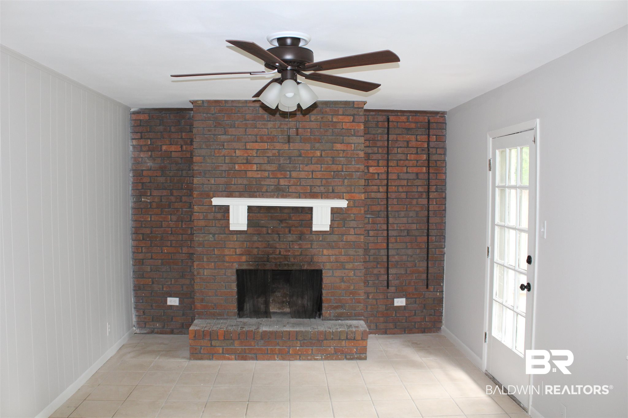 2519 Woodland Road Mobile, AL 36693 - Photo 2 of 12