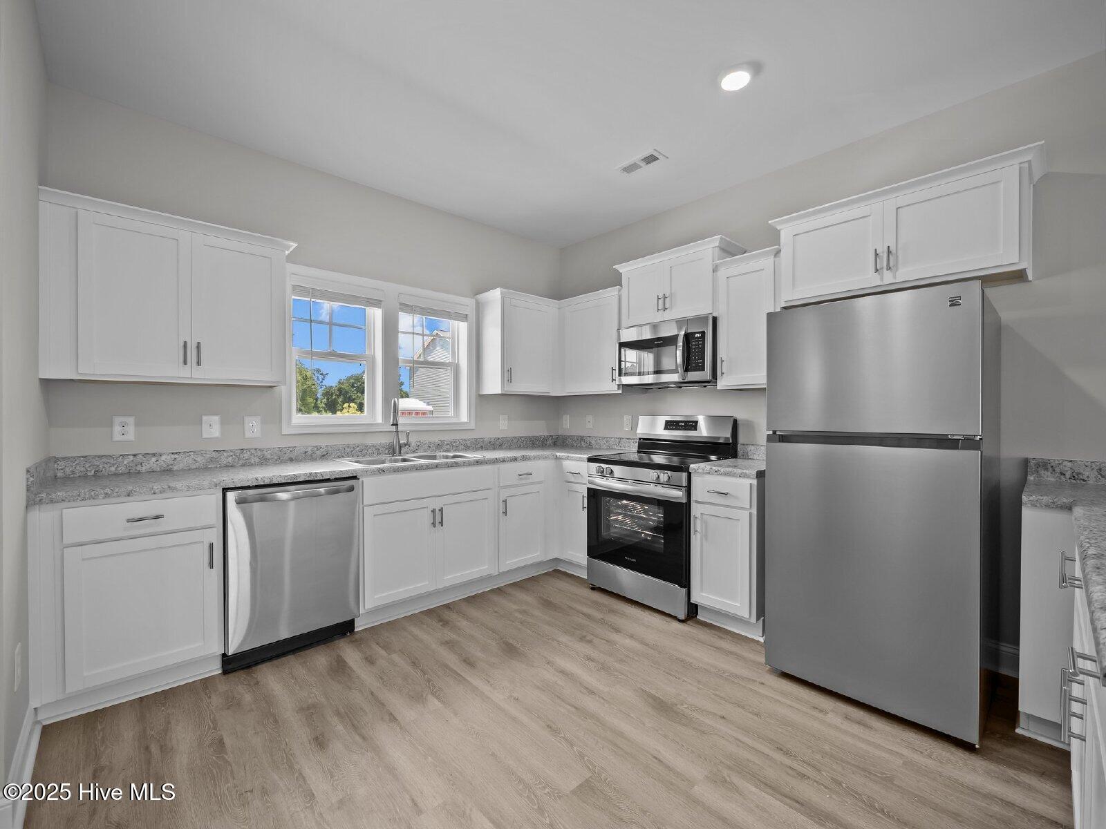 610 Jacks Xing Drive Hubert, NC 28539 - Photo 7 of 20 7